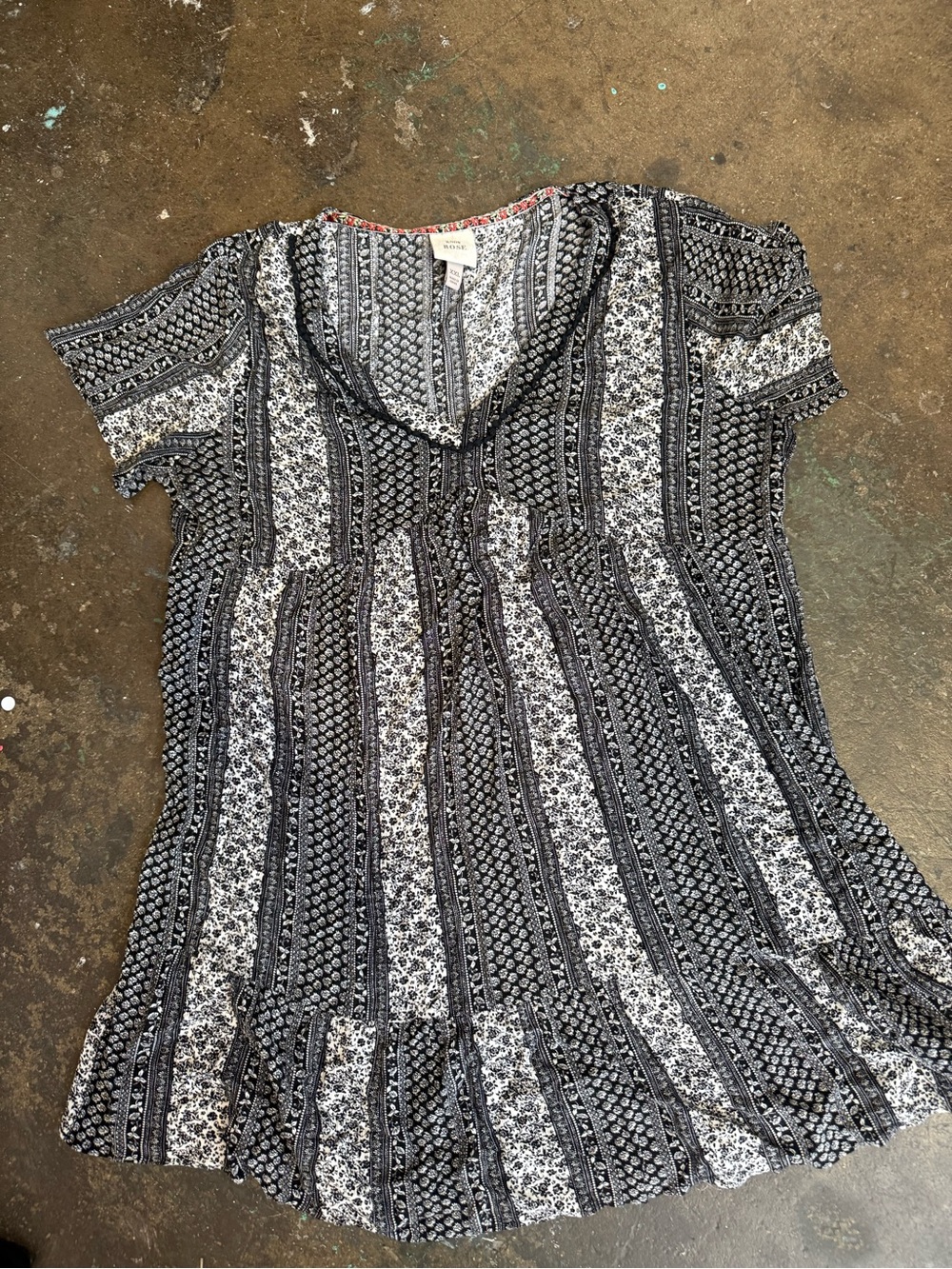Knox Rose Black & White Striped Floral Midi Dress